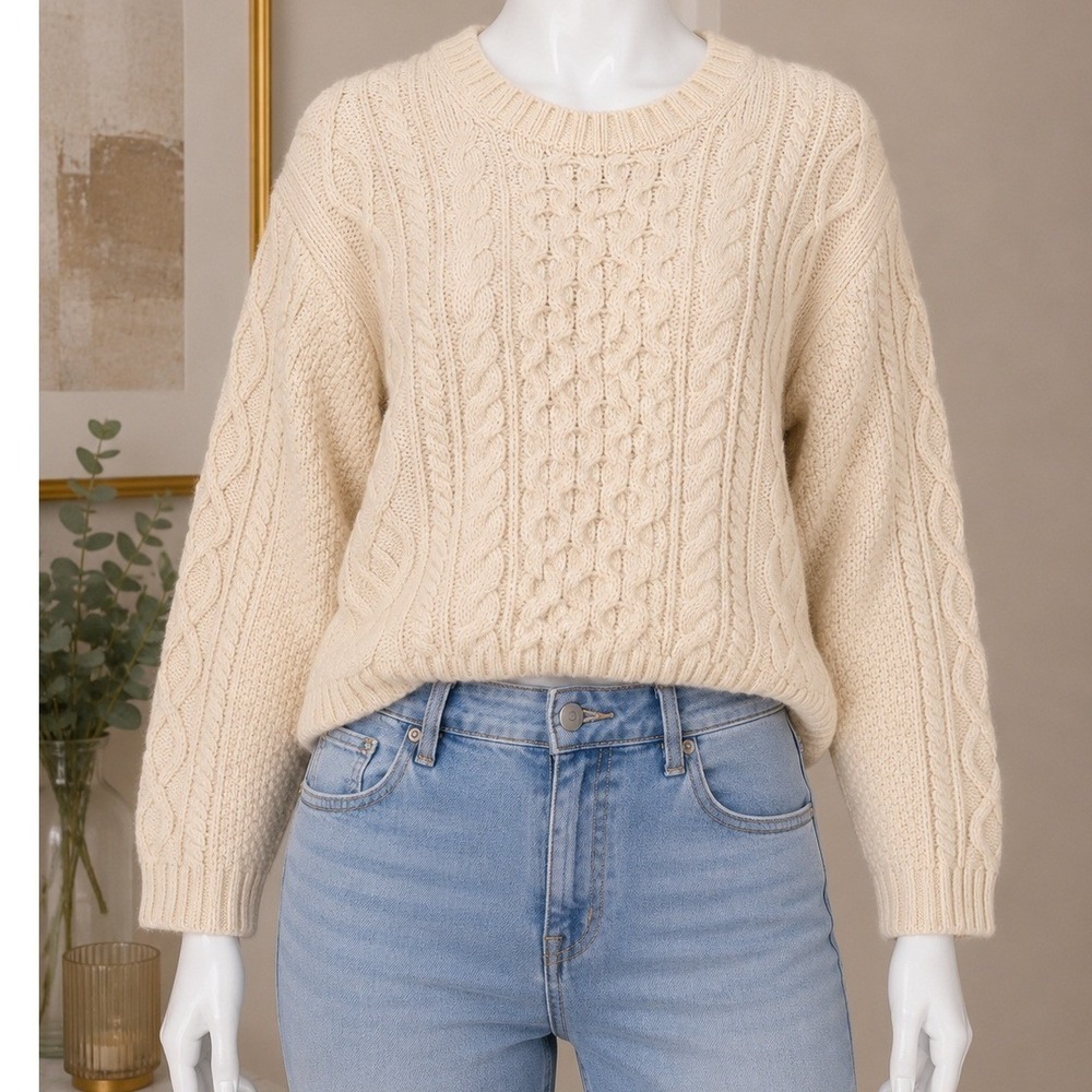 Uniqlo Womens Sweater Cream Cable Knit Wool Blend‎ Chunky XS